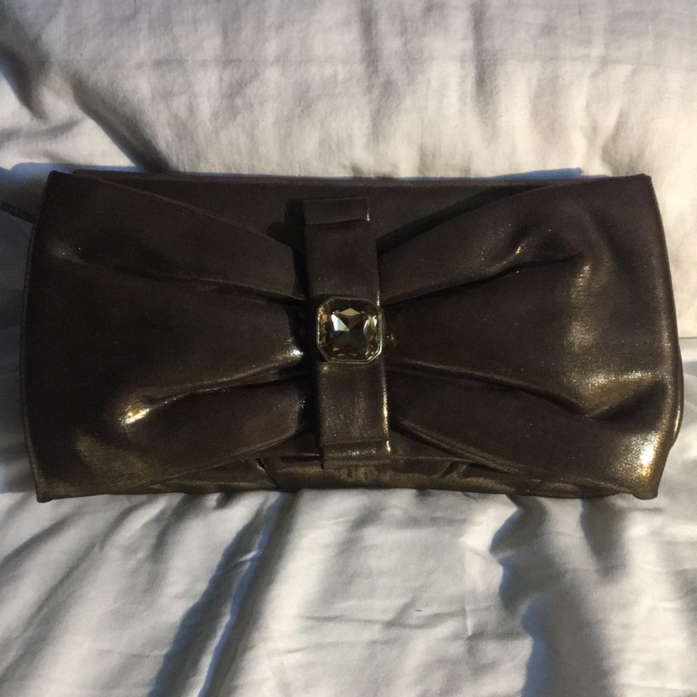 Clutch by Jeannie Lottie